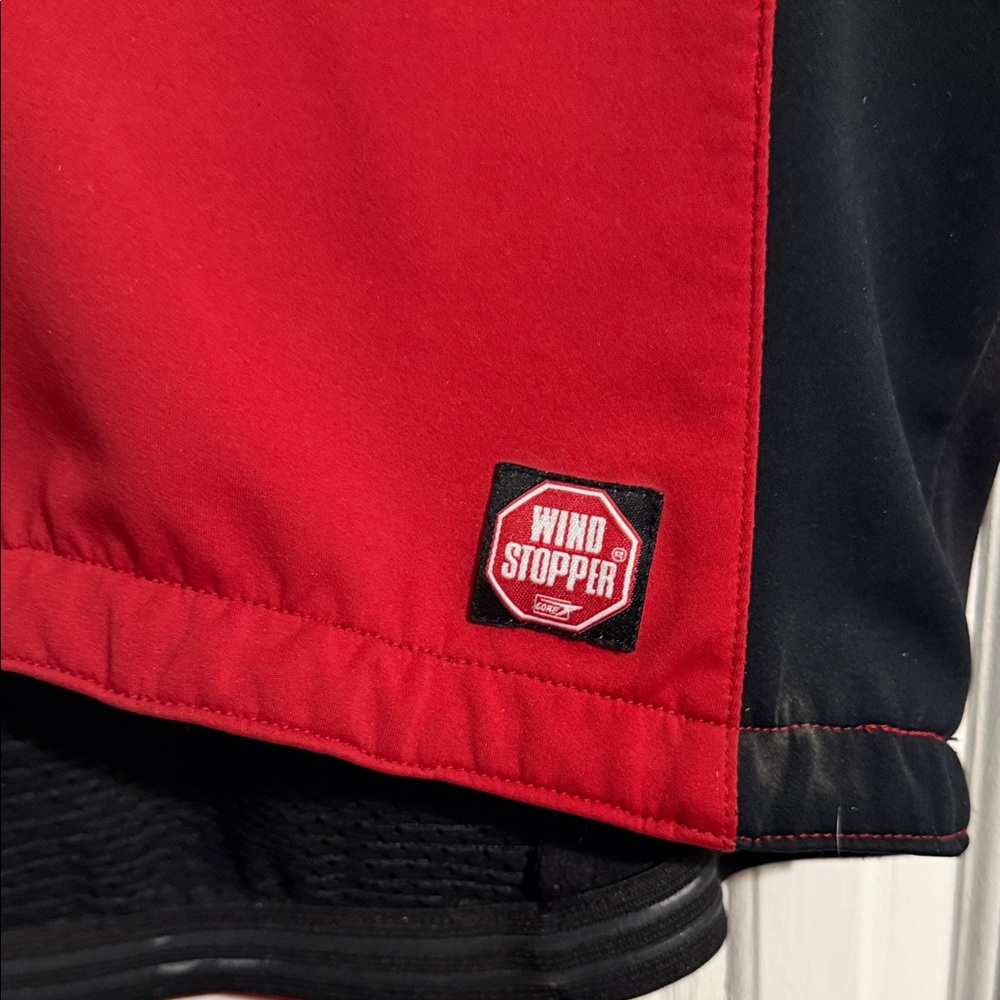 Craft Windstopper Bold Red and Black Cycling Vest - Picture 3 of 7